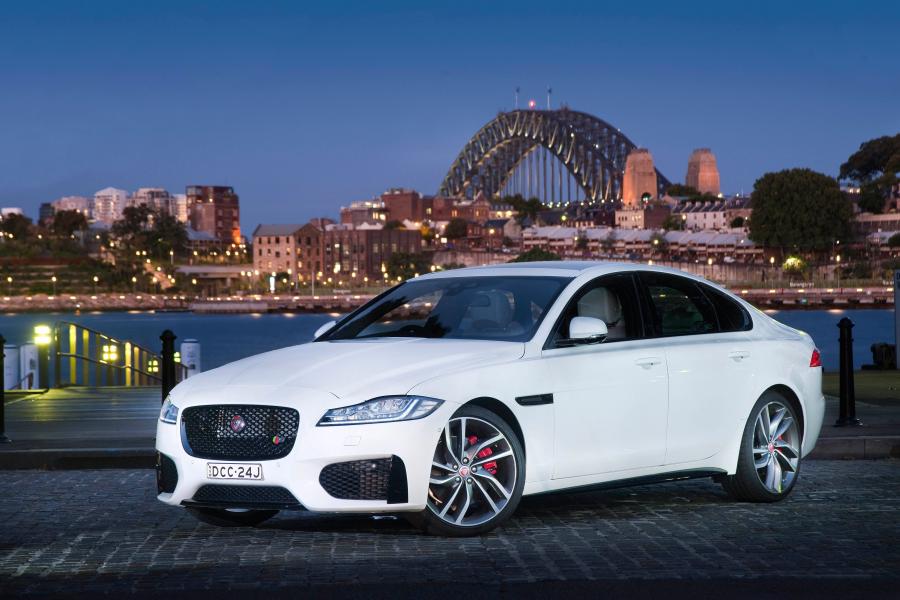  Jaguar XF S 2016 года  (AU) (фото 2 из 31)